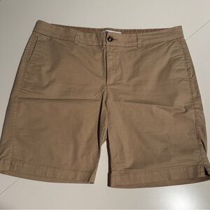 Old Navy Everyday Short size 16